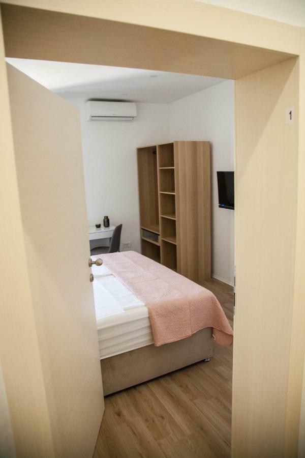 Soukki Town Centre Suites 1 Split Exterior foto