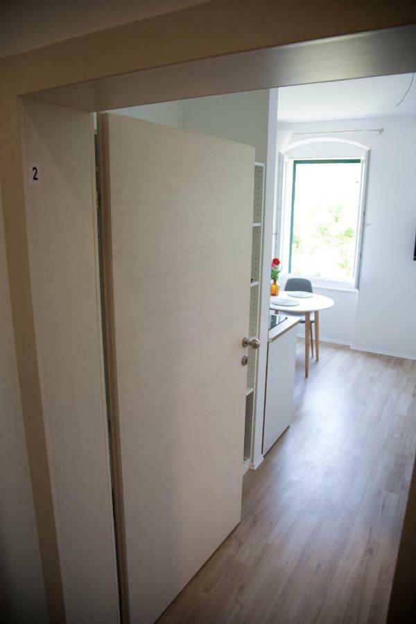 Soukki Town Centre Suites 1 Split Exterior foto